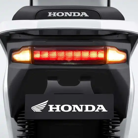 Fitur Motor Honda EM1 2026